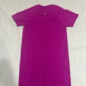 lululemon swiftly tech t shirt perfect condition